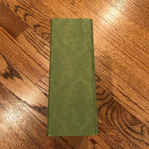 Gucci Green Magnetic Square Box - Picture 6 of 8